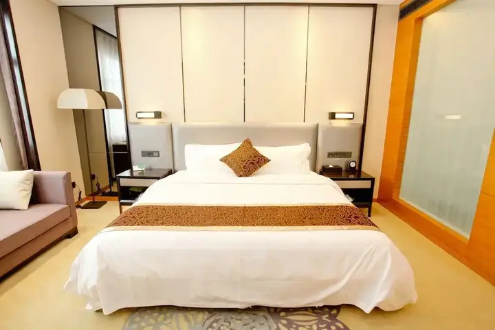 Ухань: Lamtin Longwin Hotel Wuhan