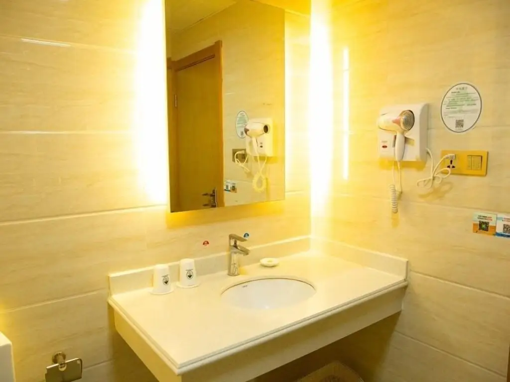 Шанхай: GreenTree Inn Shanghai Pudong Shenmei East Express Hotel