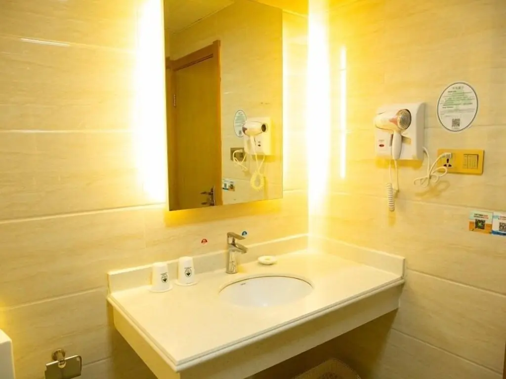 Шанхай: GreenTree Inn Shanghai Pudong Shenmei East Express Hotel