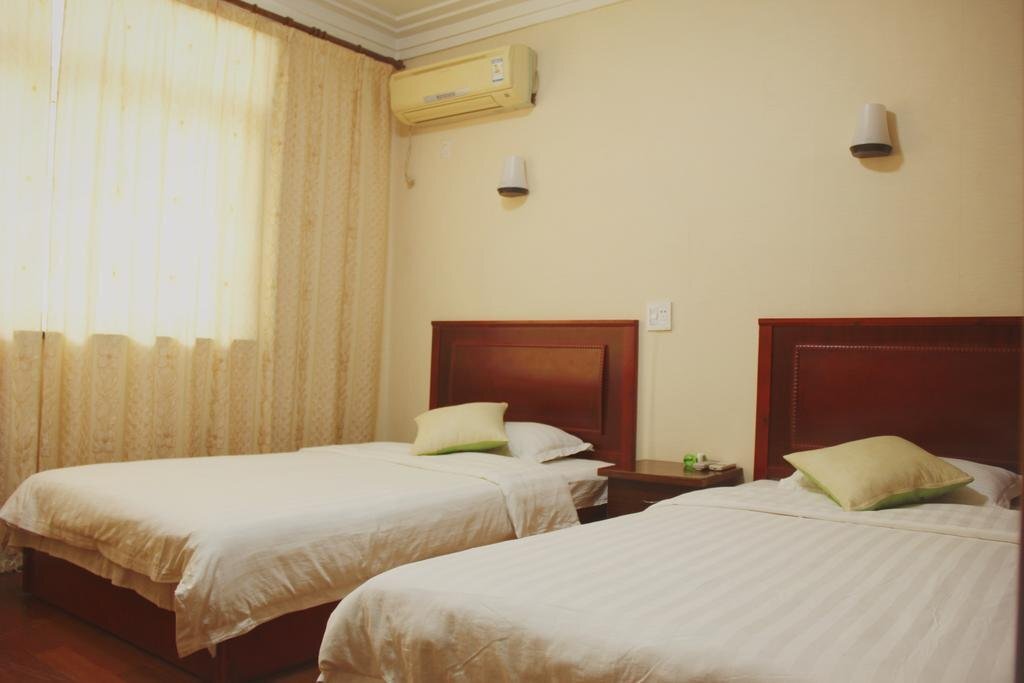 Цзясинь: Seven Years Later Hostel
