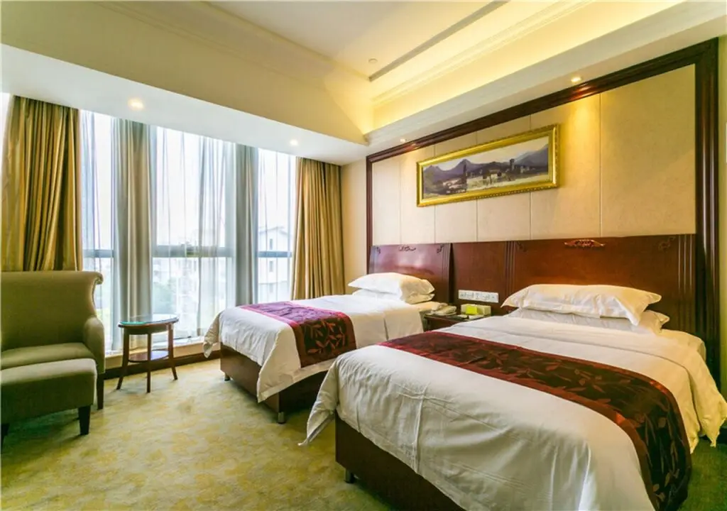 Шанхай: Vienna Hotel Hongqiao Airport Wanda Plaza