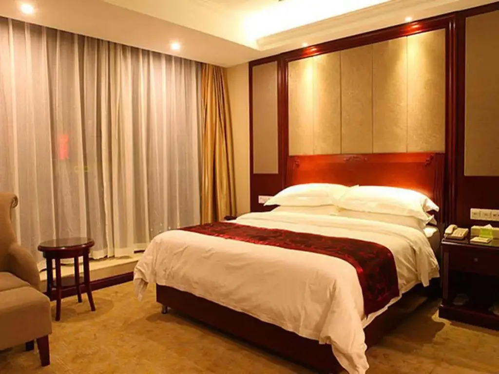 Шанхай: Vienna Hotel Hongqiao Airport Wanda Plaza