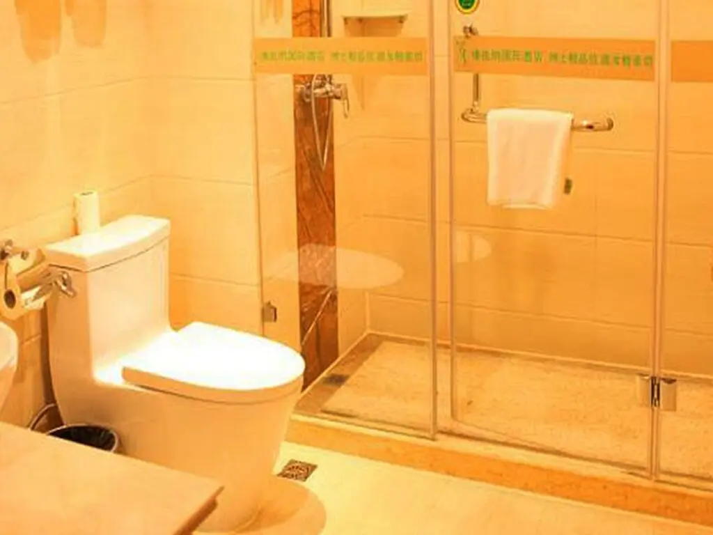 Шанхай: Vienna Hotel Hongqiao Airport Wanda Plaza