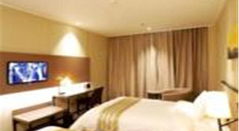 Цзинань: Home Inn Jinan Beiyuan Street Lishan Road