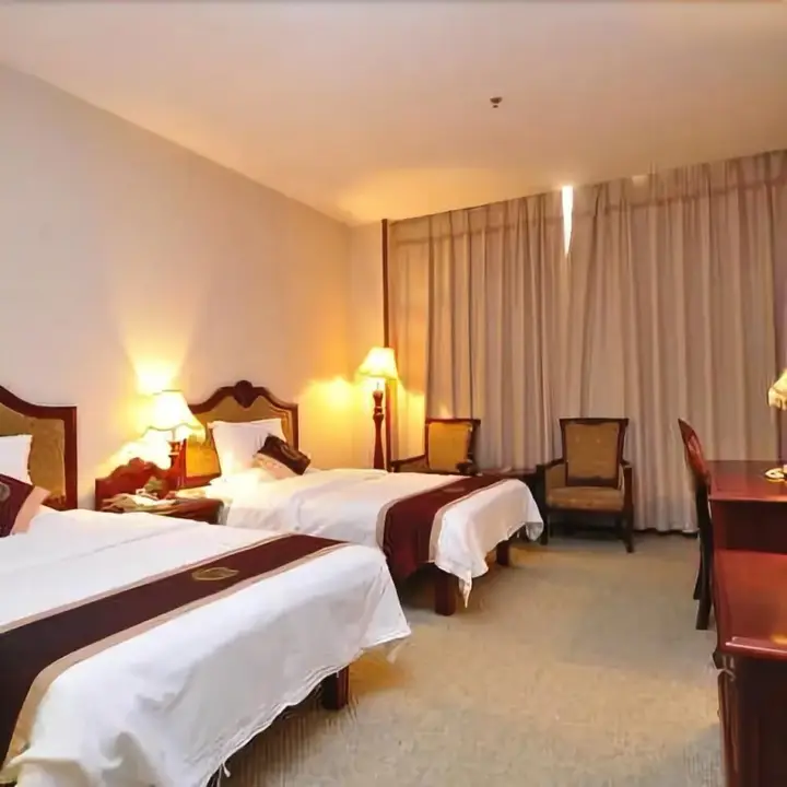 Куньмин: Plateau Pearl Hotel