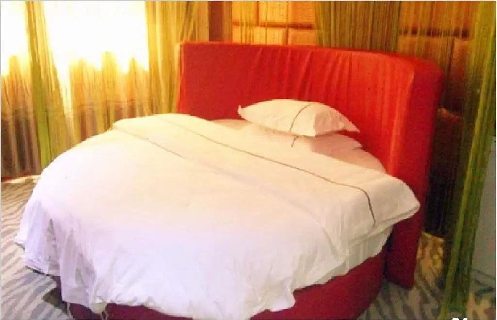 Кайфын: Julong Hot Spring Business Hotel Shangyite