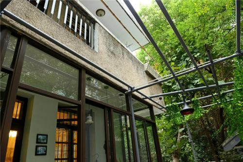 Fresh Floral - Old Chinese Style Girls' Dormitory — фото 1