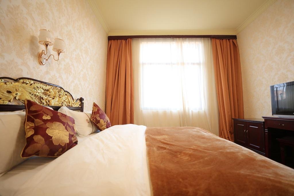 Лицзян: Lugu Lake Mosuo Park Hotel