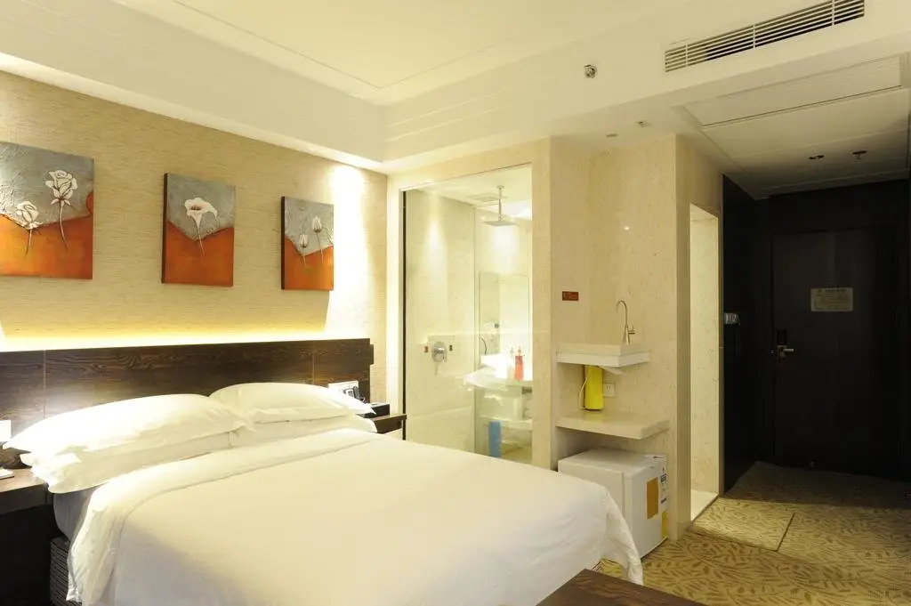 Вэйхай: Vienna Hotel