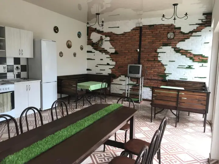 Геленджик: Гостевой Дом Белая Невесточка