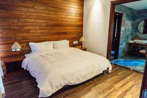 Хучжоу: Xisai Shanqian Vacation Hotel