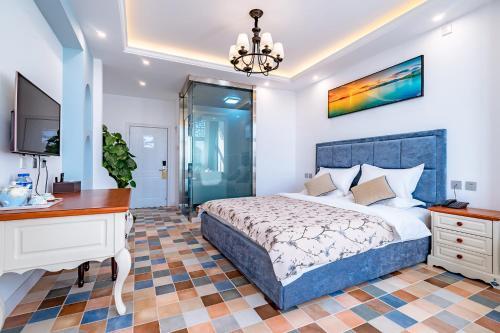 Дали: Dali Luzhoufan Seaview Hotel
