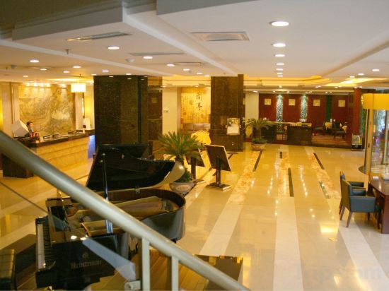 Ляньюньган: M.Z Kaijun International Hotel
