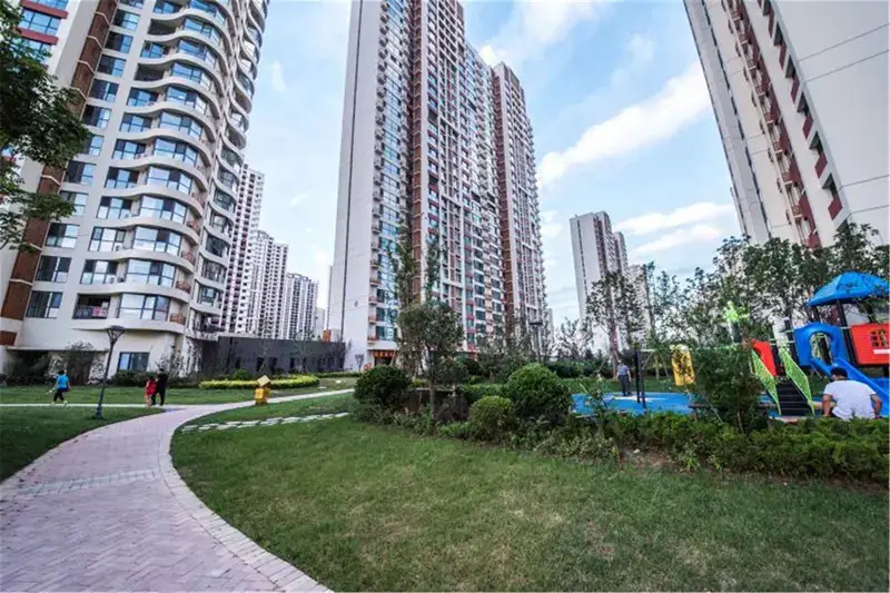 Циндао: Qingdao Lejiaxuan North Train Station