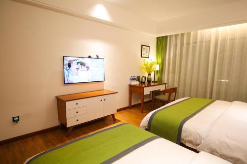 Чжанцзяцзе: Four Seasons Are Picturesque Guesthouse