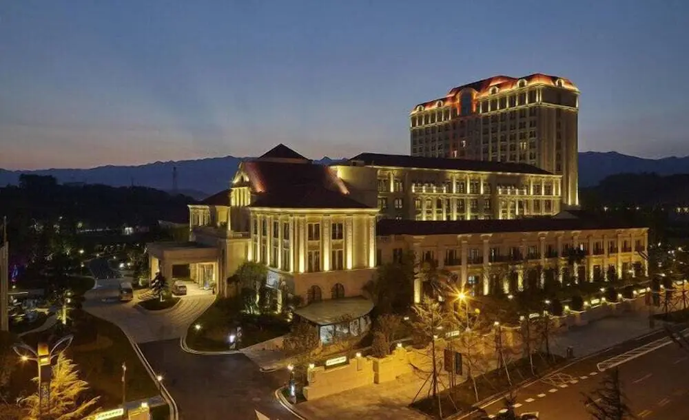 Royal Tulip Sheng Di Hotel-Zunyi — фото 1