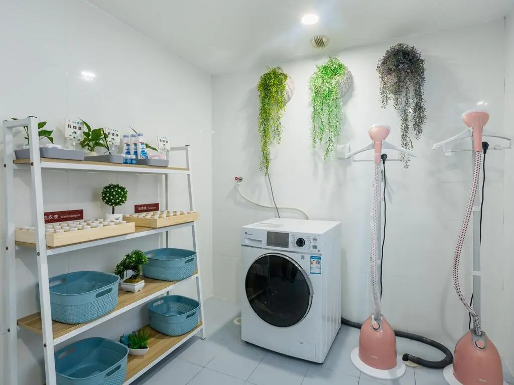 Шэньчжэнь: Hanting Hotel Shenzhen Huaqiang Bei Metro Station