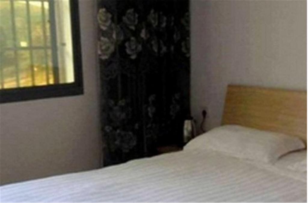 Синьюй: Luxi Wugong Mountian Fengjingyuan Hotel