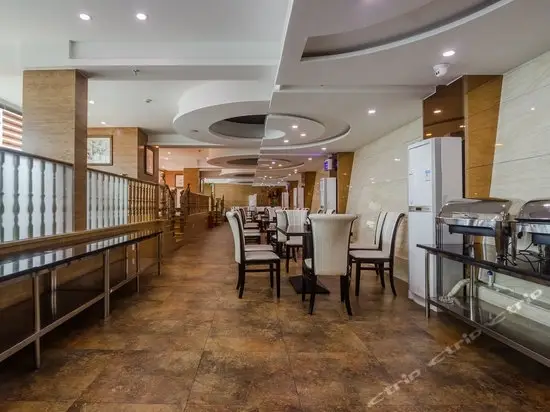 Sapphire Sea View Hotel — фото 1