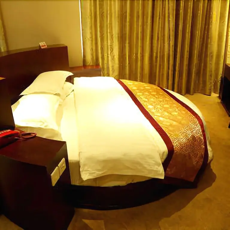 Хучжоу: Chaoyue Business Hotel