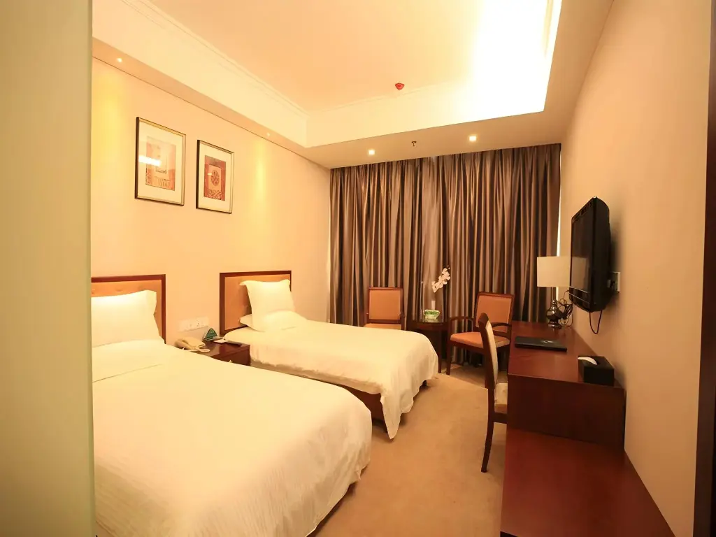 Цзинин: GreenTree Inn ShanDong JiNing WeiShan Lake National Wetland Park Business Hotel