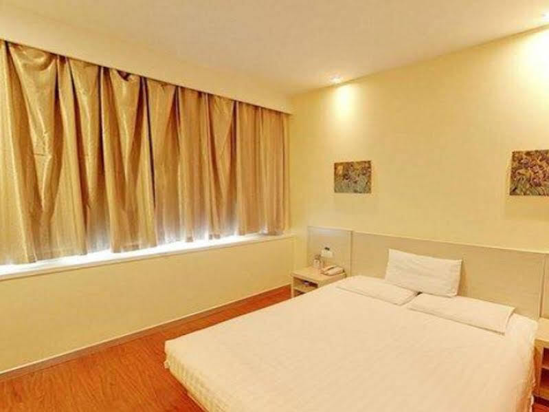 Пекин: Hanting Hotel Beijing Zhongguancun Xueyuan Bridge