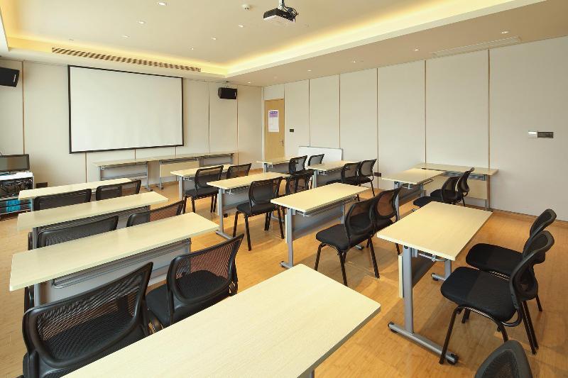 Шанхай: Hanting Hotel Shanghai Hongqiao National Exhi