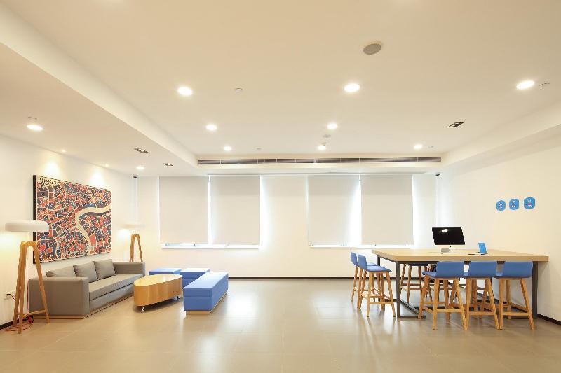 Шанхай: Hanting Hotel Shanghai Hongqiao National Exhi