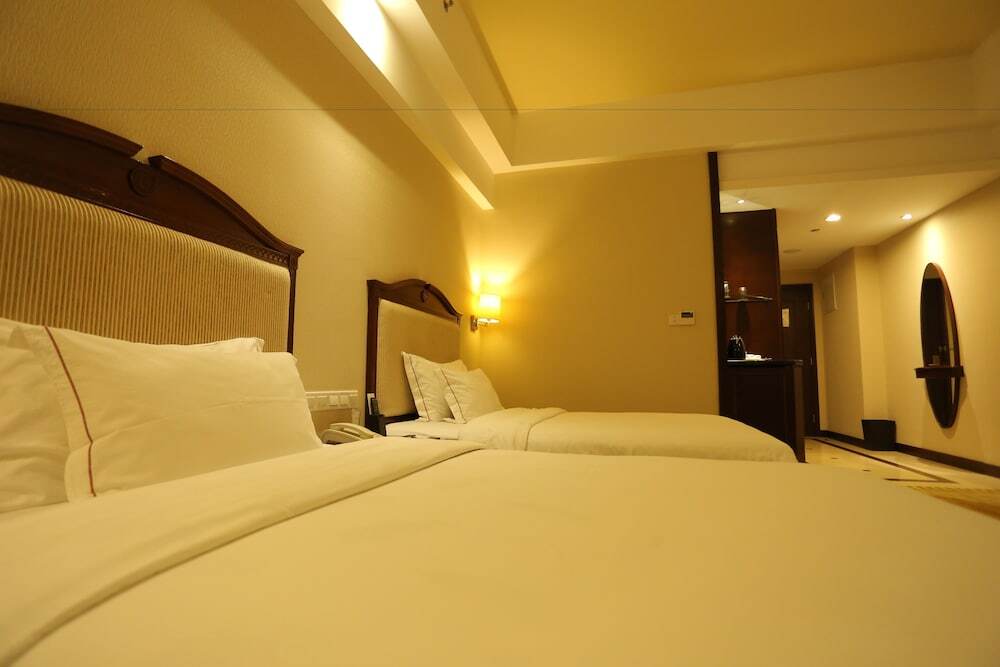 Хэфэй: Country Garden Phoenix Hotel Binhu City