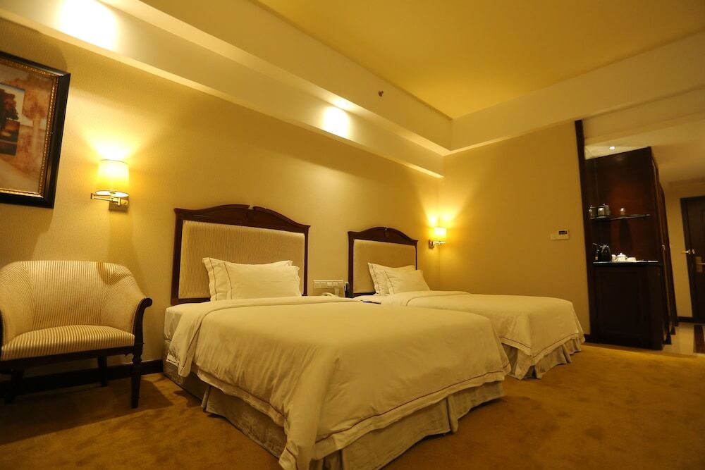 Хэфэй: Country Garden Phoenix Hotel Binhu City