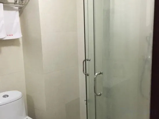 Нинджи: Jinqiao Business Hotel