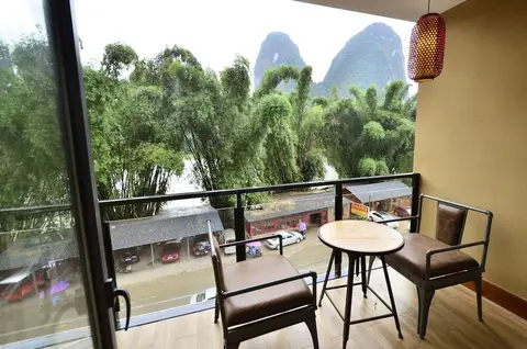 CTN LiRiver Boutique Hotel — фото 1