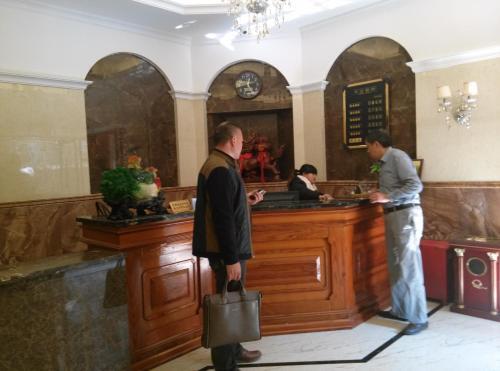 Чжанцзяцзе: Qianshuiwan Hotel