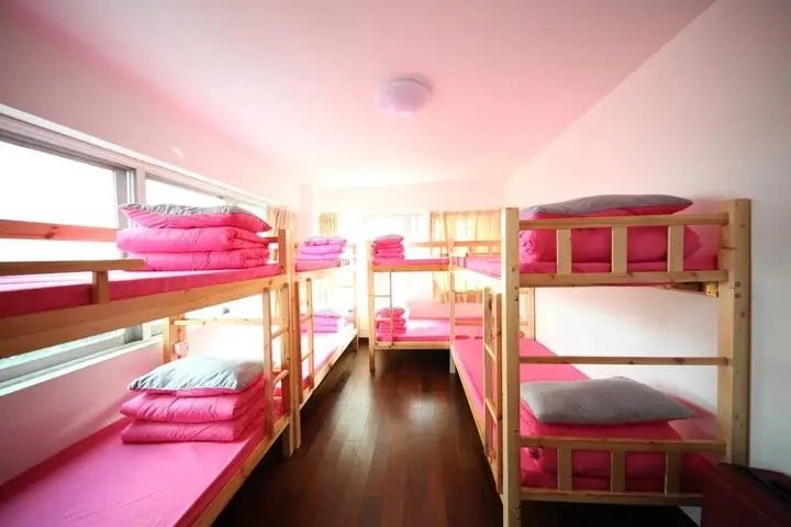 Шэньчжэнь: So Young Hostel