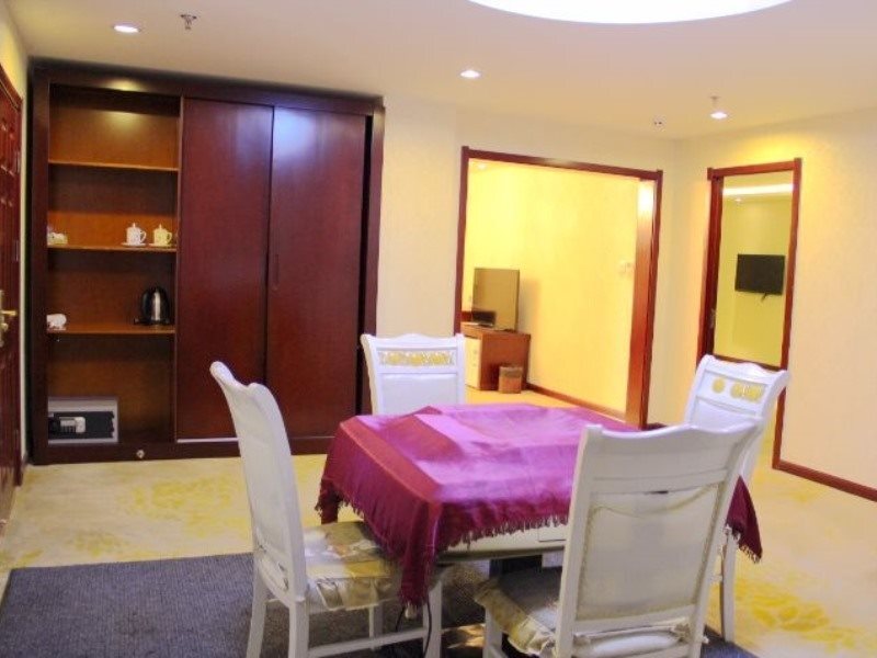 Шилин-Хото: GreenTree Alliance Autonomous Region Xilinhot Beizi Temple Street Hotel.
