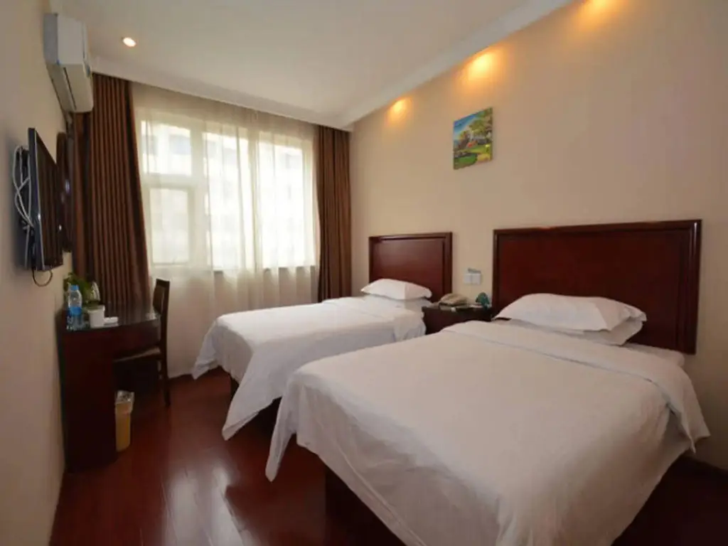 Чжэнчжоу: GreenTree Inn Zhengzhou Shangjie District Xuchang Road Express Hotel