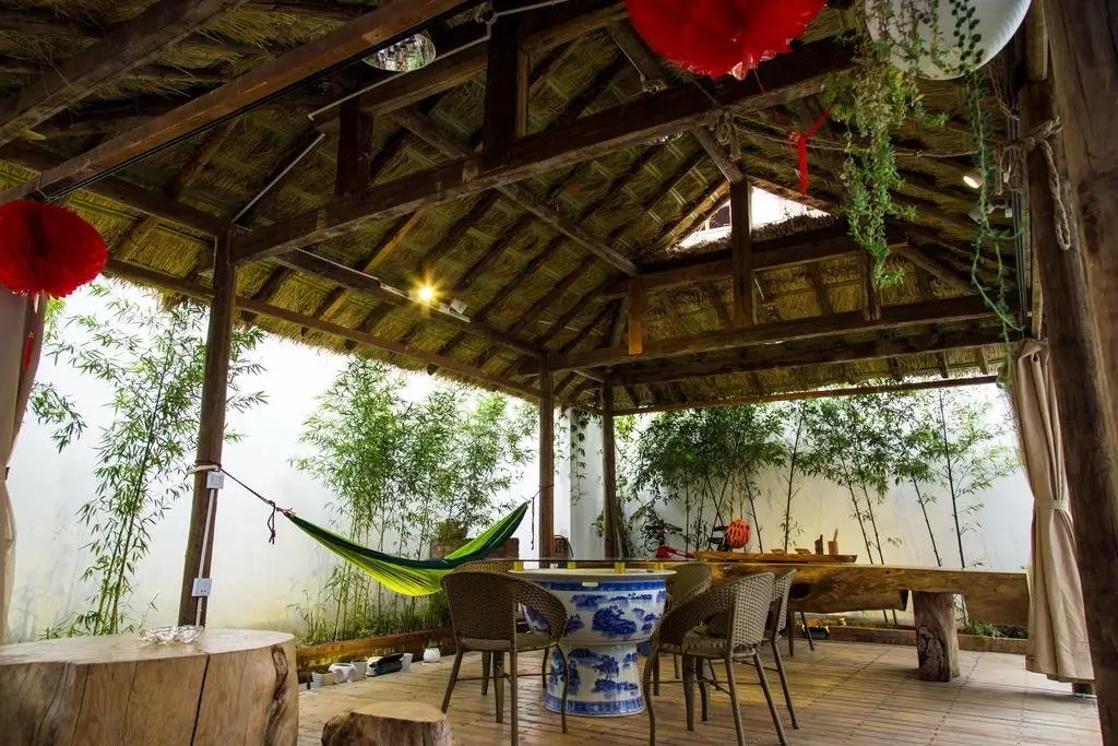Дали: YiHai ZhuYuan Boutique Inn
