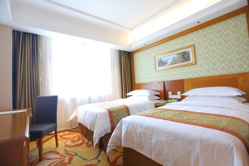 Яньтай: Vienna Hotel Yantai Taishan Road Branch
