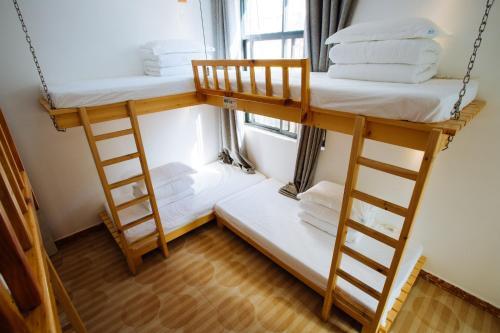 Дали: Dali Xiamu Inn