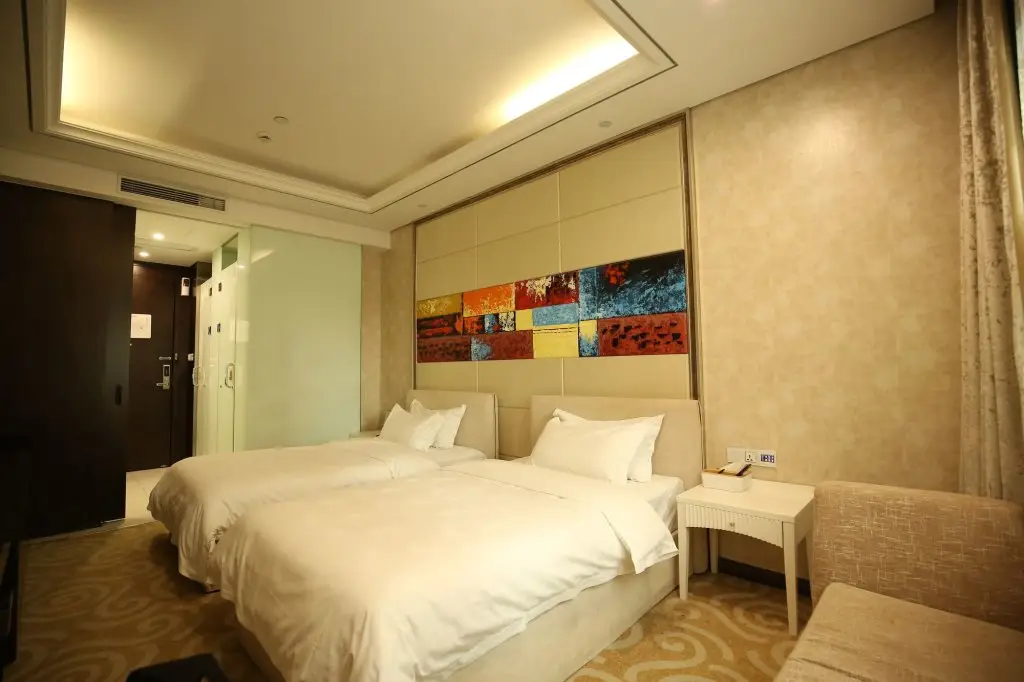 Шанхай: Shanghai Crown Crystal Hotel