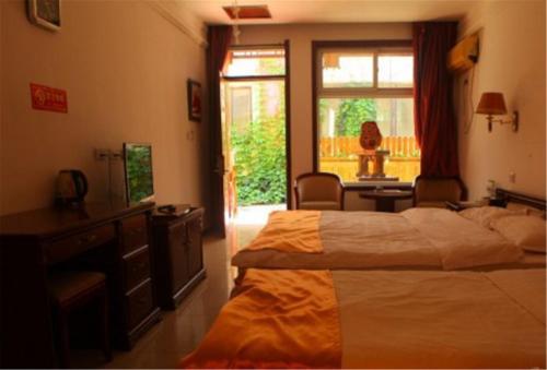 Пекин: Red Maple Leaves Hot Spring Hotel Beijing