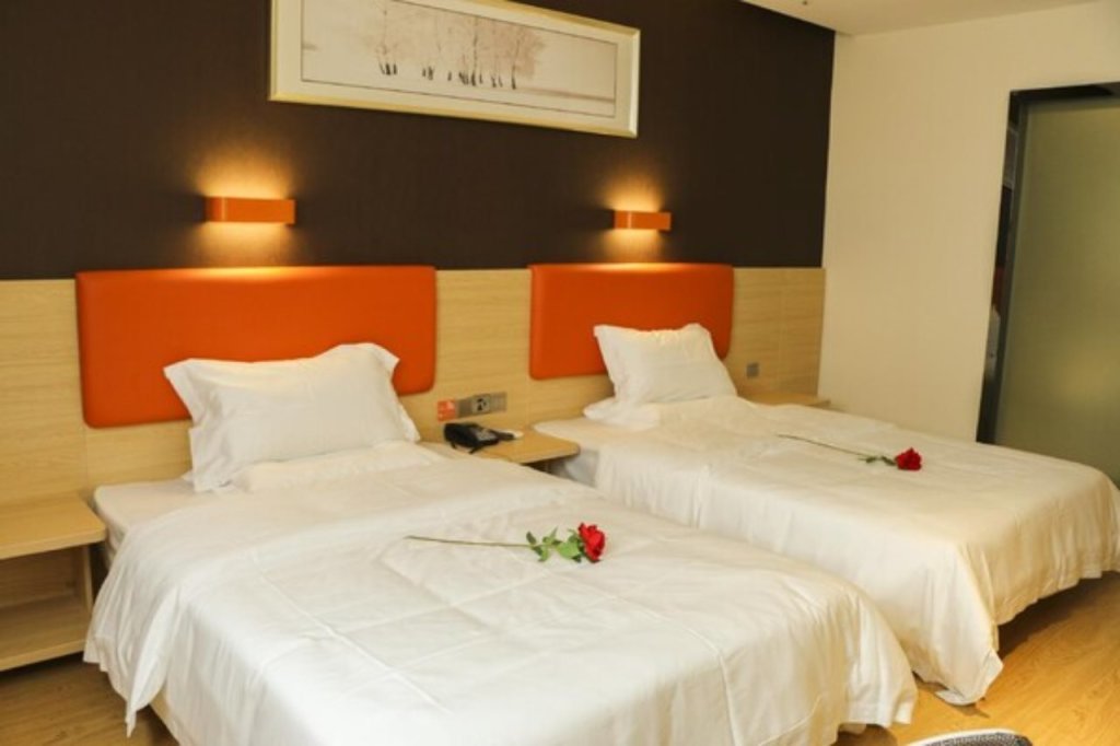Шанхай: 7 Days Premium Shanghai International Automobile City Tongji University Branch