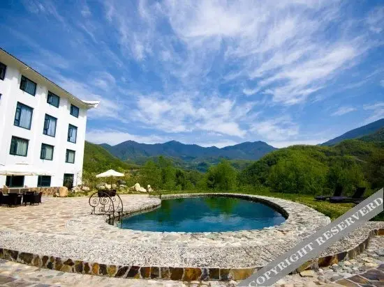 Мую: Shennongjia Xiangxiyuan Hotel