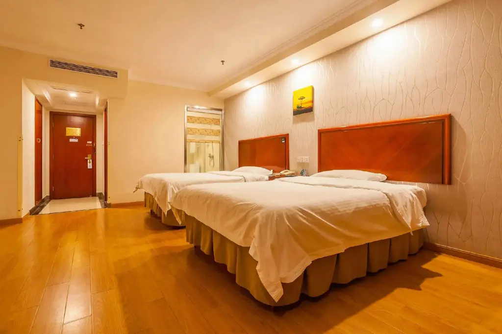 Шанхай: GreenTree Inn Jiangsu Suzhou Kunshan Shimao Plaza Hotel