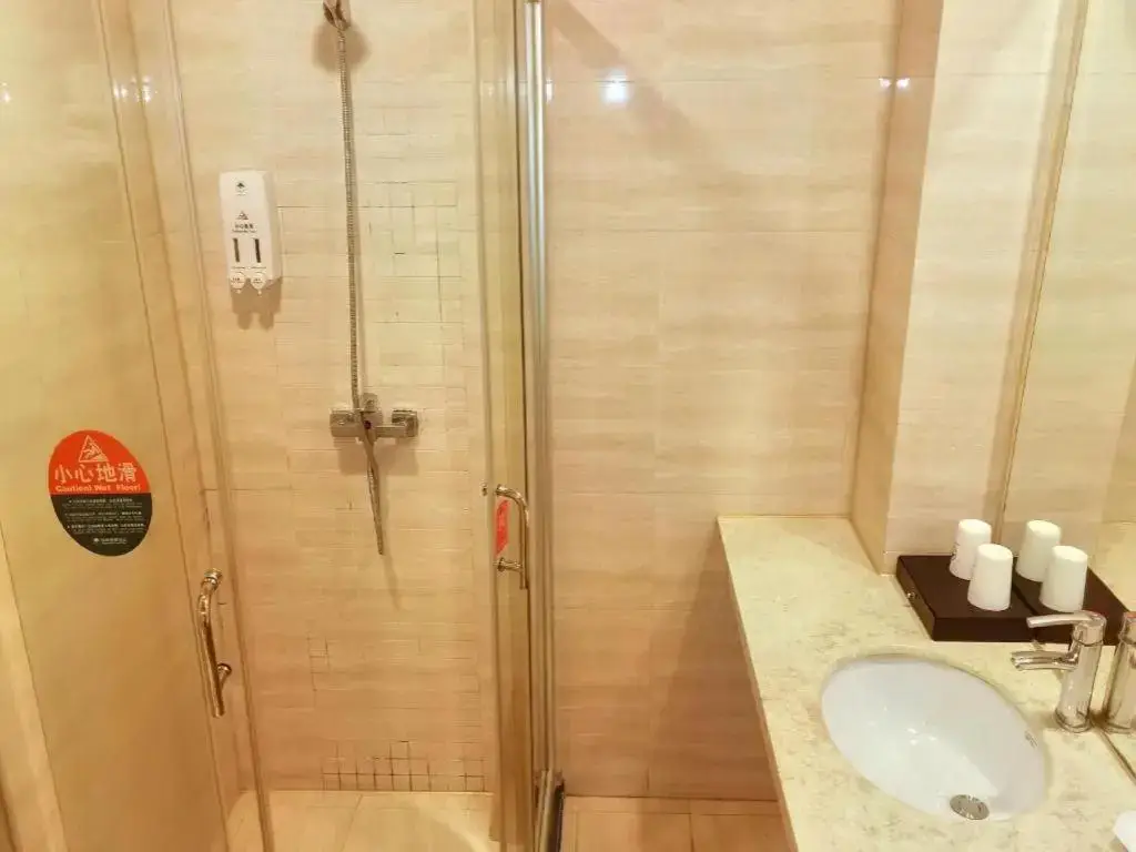 Шанхай: GreenTree Inn Jiangsu Suzhou Kunshan Shimao Plaza Hotel