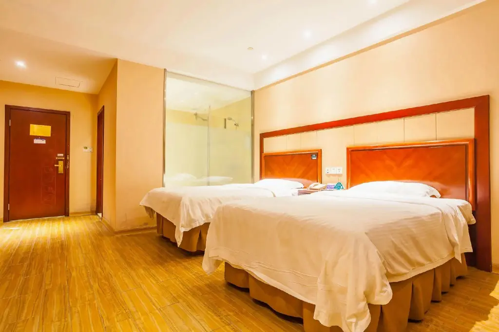 Шанхай: GreenTree Inn Jiangsu Suzhou Kunshan Shimao Plaza Hotel