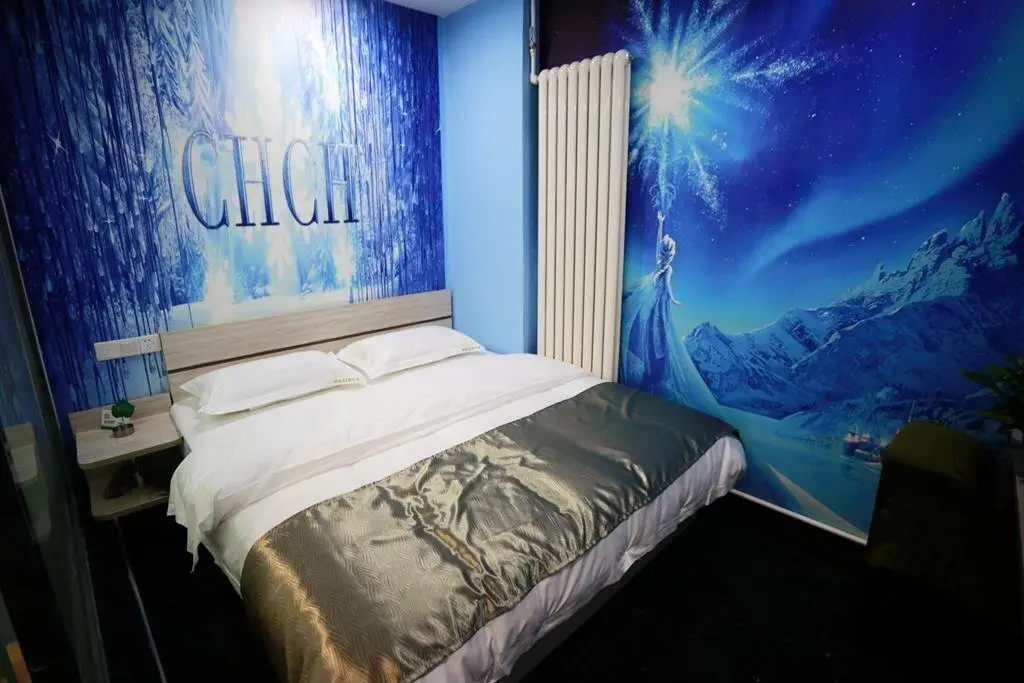 Цзяюйгуань: Jiayuguan City Hard Rock Hotel art theme