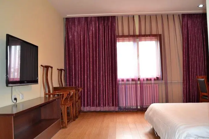 Пекин: Xiang Rui Guang Hui Express Hotel Sha He University Branch
