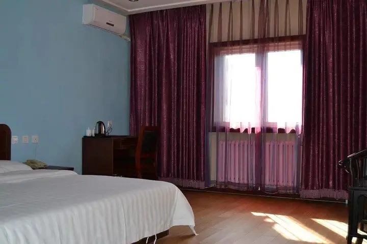 Пекин: Xiang Rui Guang Hui Express Hotel Sha He University Branch