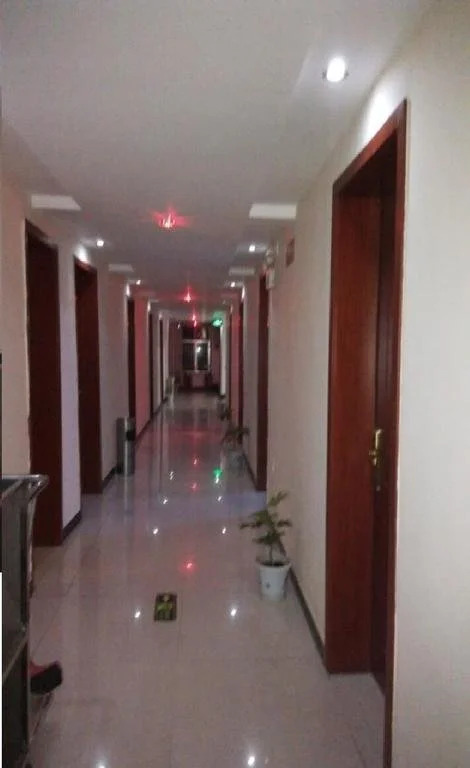 Spring Light Express Inn — фото 1